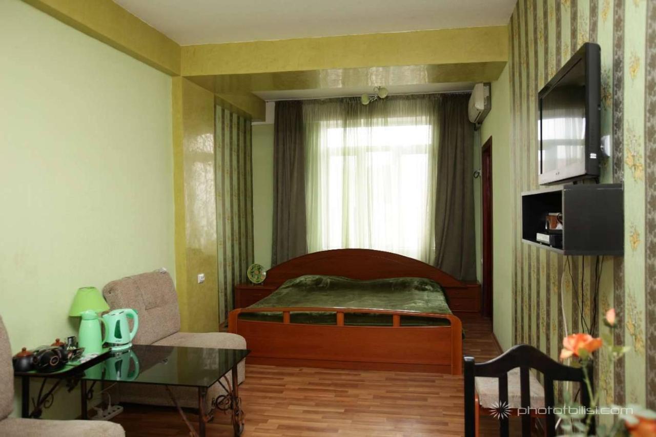 Niko'S Apartments On Shartava Street Tbilissi Extérieur photo